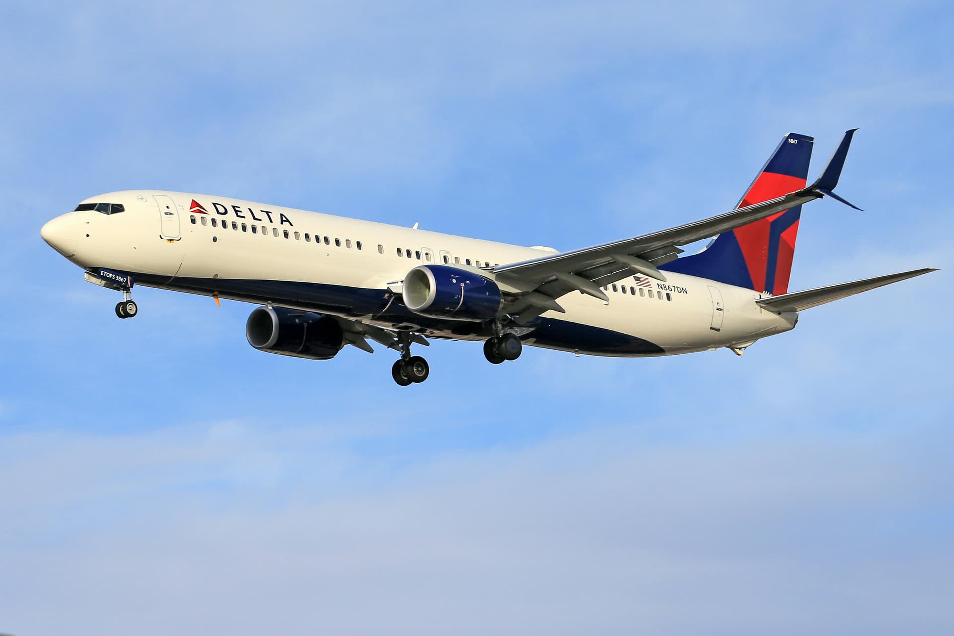 Delta Lawsuit: Palestinian Muslim Passenger Claims Flight Attendant Slapped Him Mid-Air