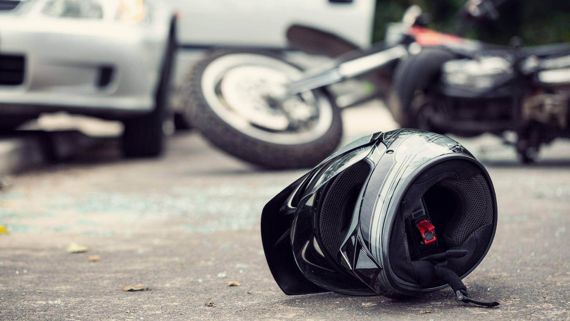 discarded motorcycle helmet on the ground after an accident in Alabaster, Alabama